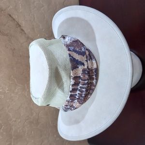 JACARU Suede Australian Finest  Leather EUC LARGE